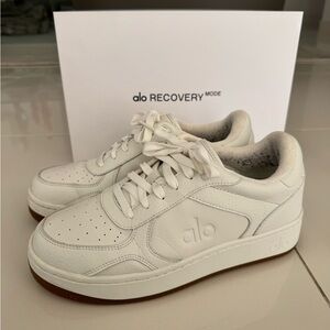 Alo Recovery Mode Sneaker